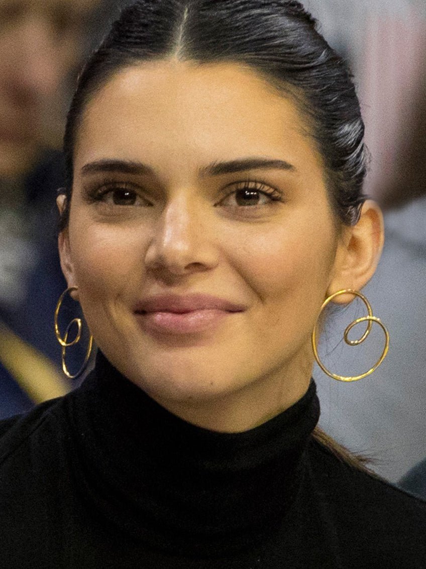 kendall-mini-mismatched-hoops-599929_7c95fc1b-f7d6-428d-b0d4-8d3ba5faba2d.jpg