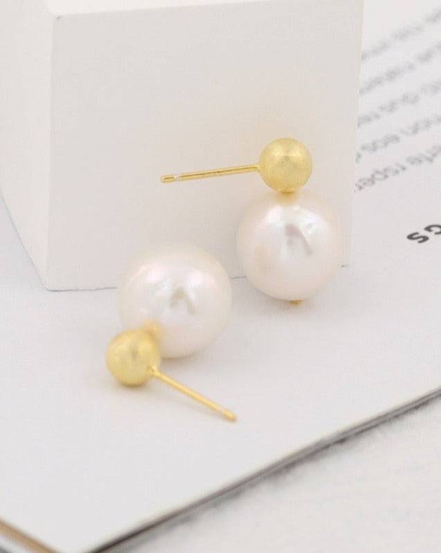 kf-earrings-gold-bean-baroque-pearl-earrings-gold-vermeil-36626994954473_d71124e5-a8af-41c9-b035-3cb2ad1a55e3.jpg