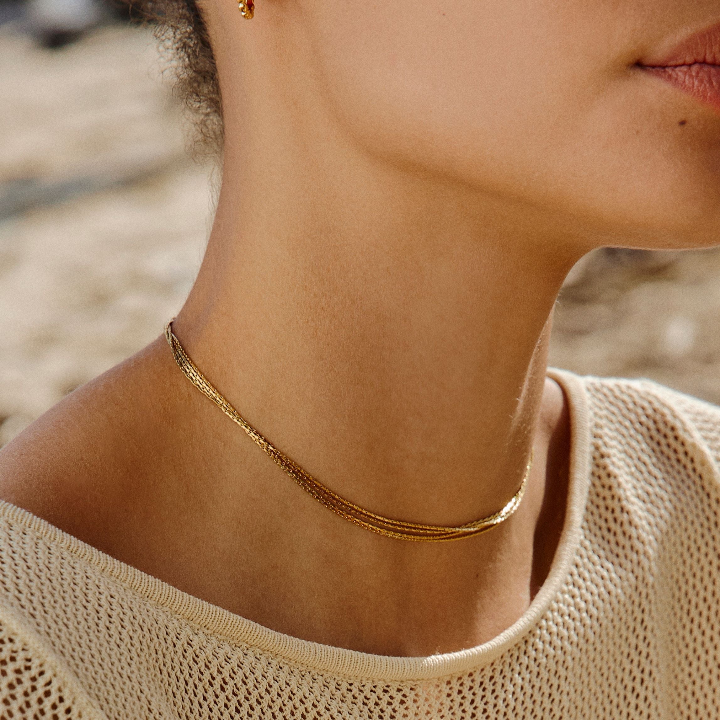 layered-dainty-chokers_2d040764-e5bc-4339-84e3-08259ebba6df.jpg