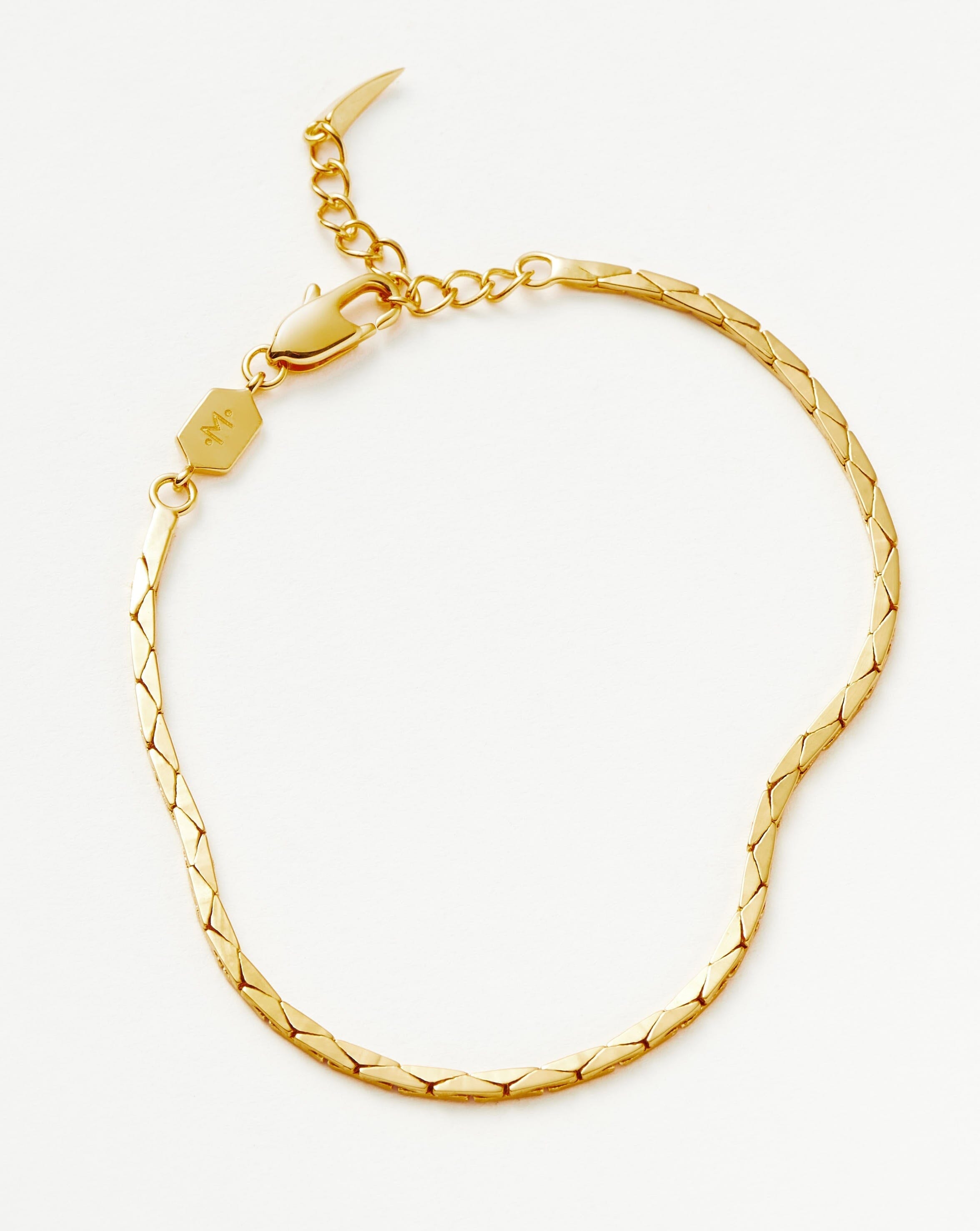 lucy-williams-cobra-snake-chain-bracelet-18ct-gold-plated-bracelets-missoma-829845_e8d3f8eb-5b1a-48ed-a41d-3eff73b299a4.jpg