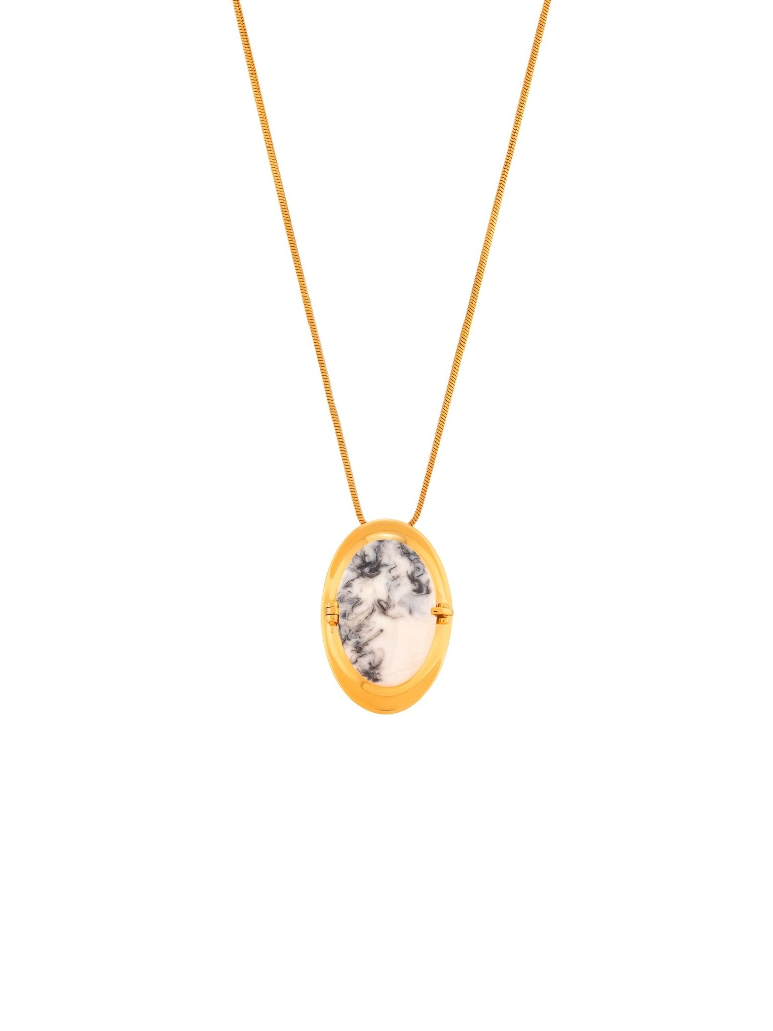 memento-oval-pendant-white-710180_1a720213-516b-4900-967d-533e63a77c96.jpg