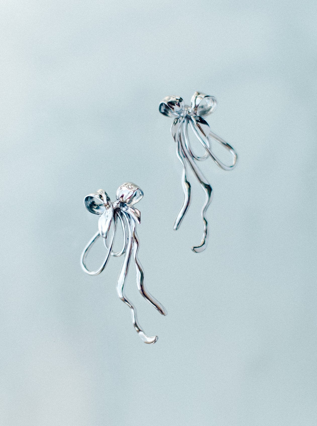 mini-bow-earrings-366944_d4c0d20a-d871-4e10-b0f7-3a1d8ff9b6f4.jpg