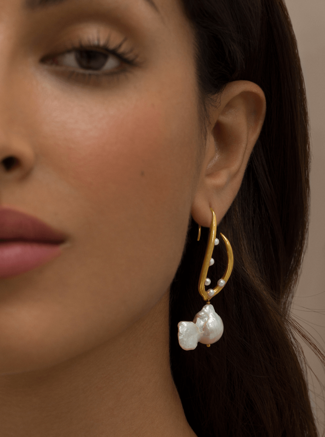 Mini Twist Link Earrings with Baroque Pearls