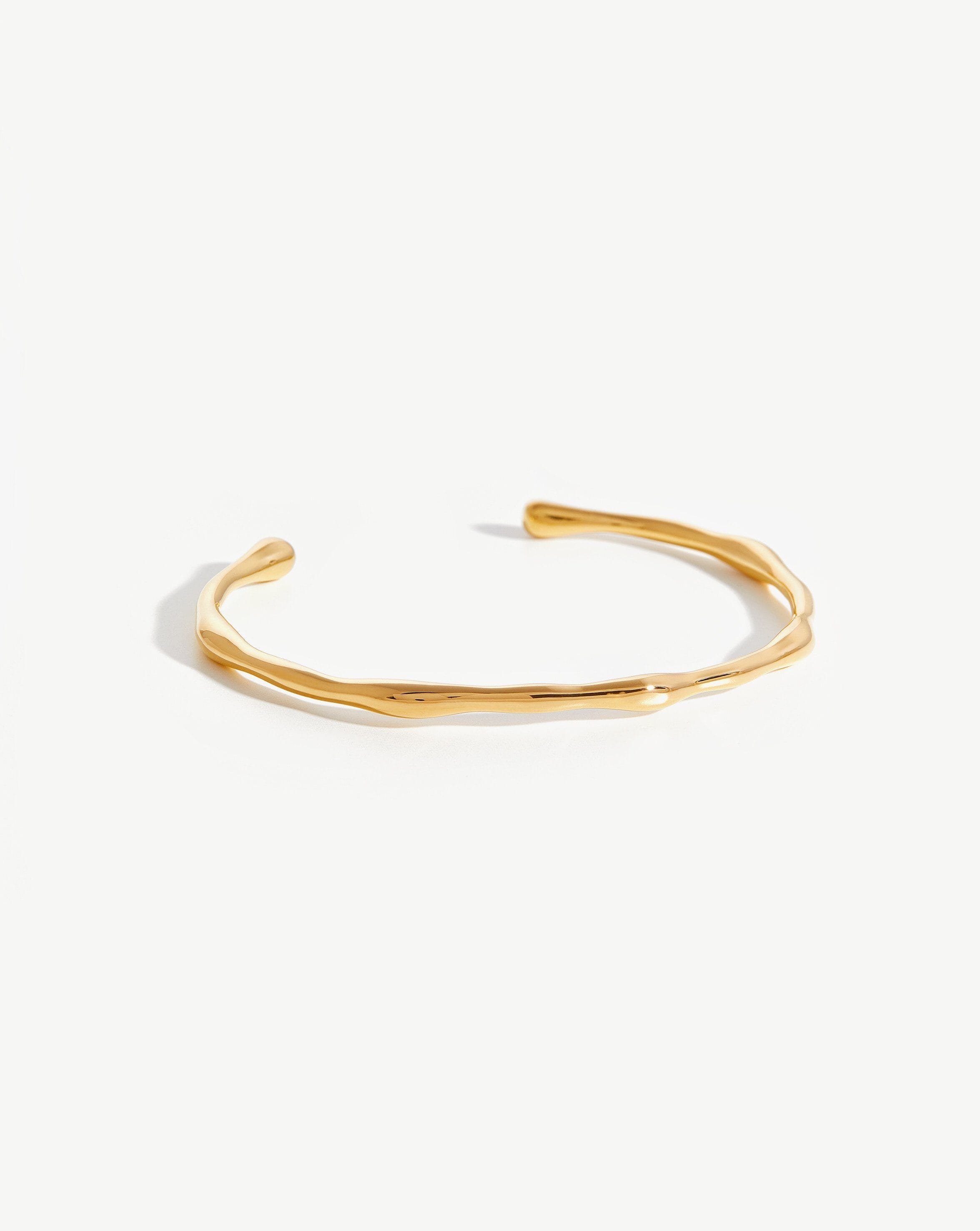 molten-cuff-bracelet-18ct-gold-plated-bracelets-missoma-662585_ac969d92-702a-4bce-8c0b-bca4872de1d5.jpg