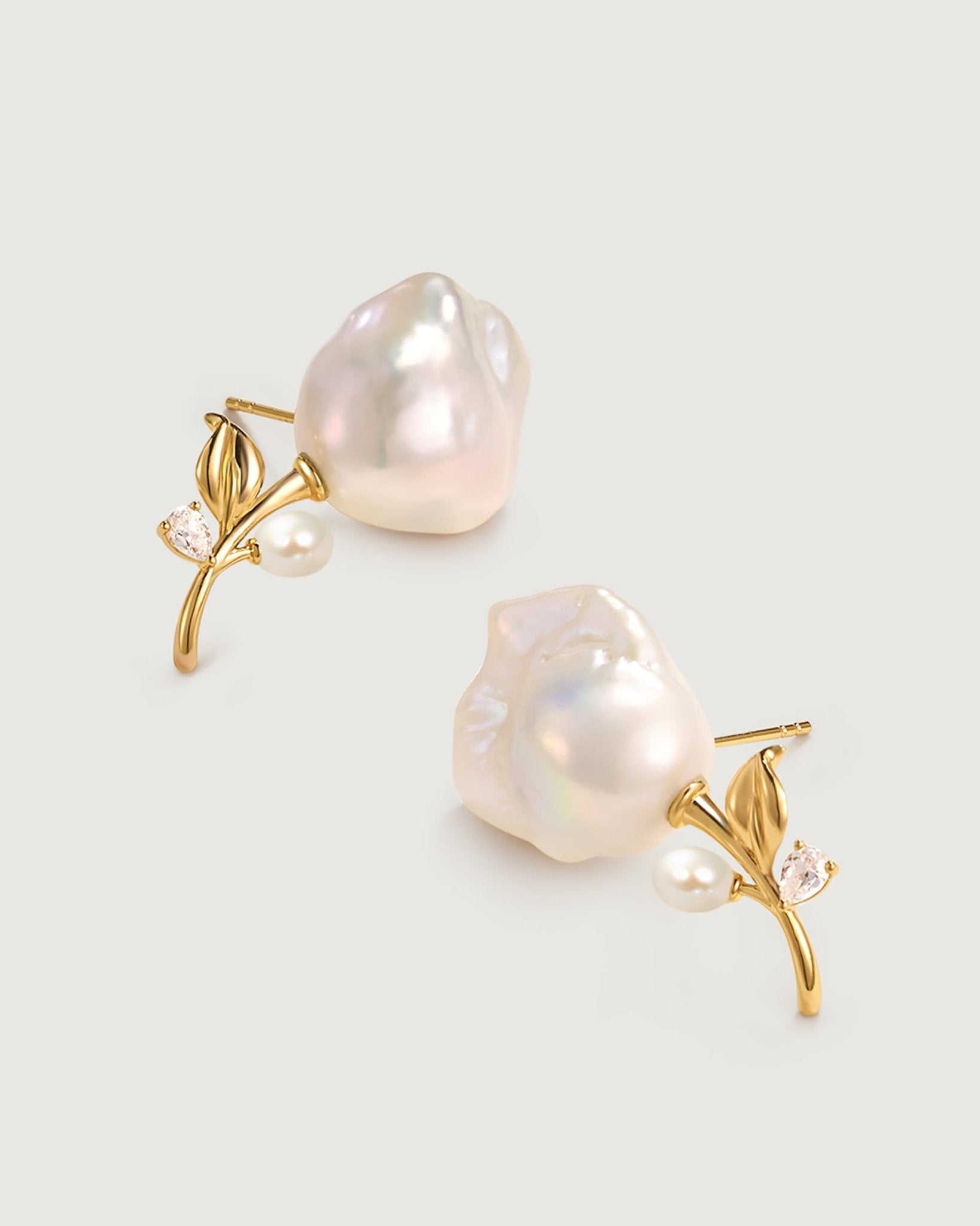 moonlit-rose-pearl-earrings-411923_6446cf21-ff3e-41f0-bee6-c5c311bf0faf.jpg