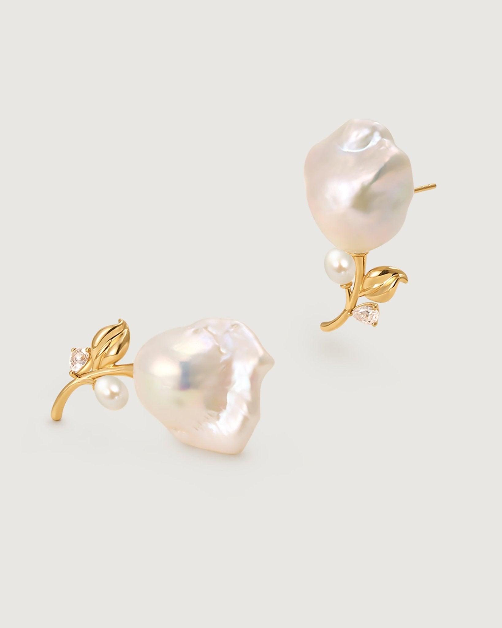 moonlit-rose-pearl-earrings-830347_5d4874ef-db68-4c37-aa1e-bee2c460cdb9.jpg