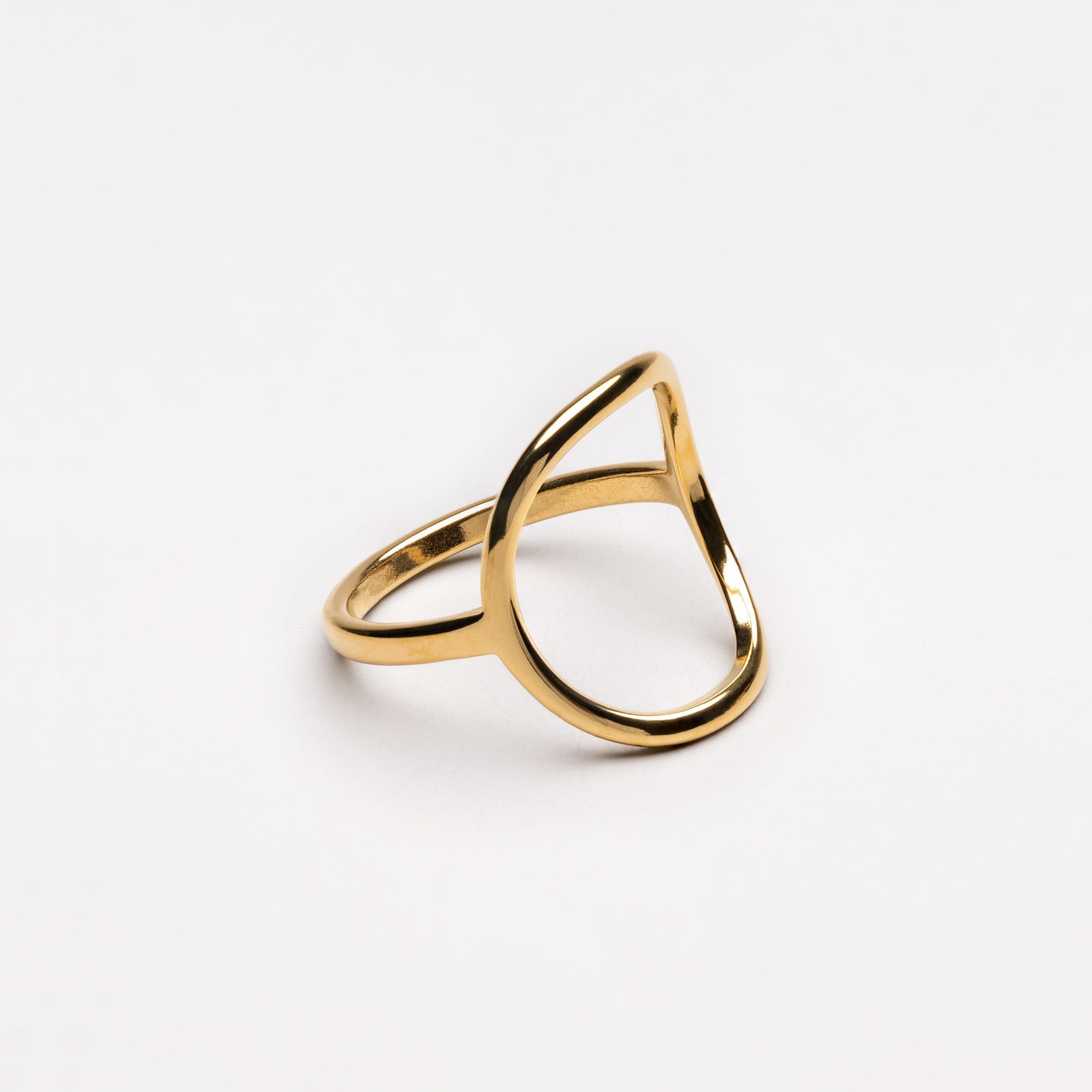 oval-ring-gold_bd052abf-1570-4331-aeba-03cb154c5373.jpg