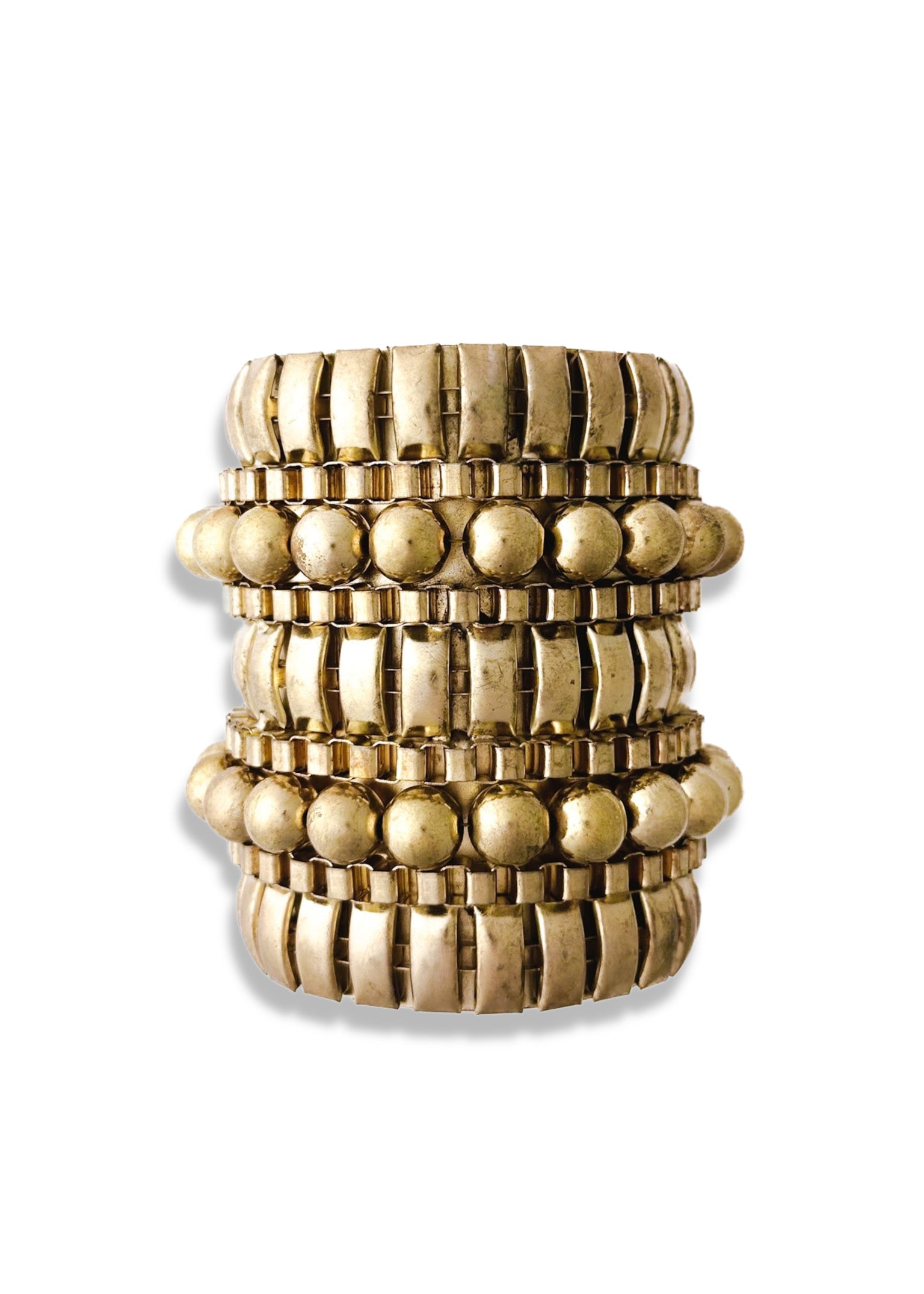 pebby-forevee-bracelet-gold-essex-statement-cuff-bracelet-29723920400442_c589fbd4-6568-4248-bb38-ba4c308550c9.jpg