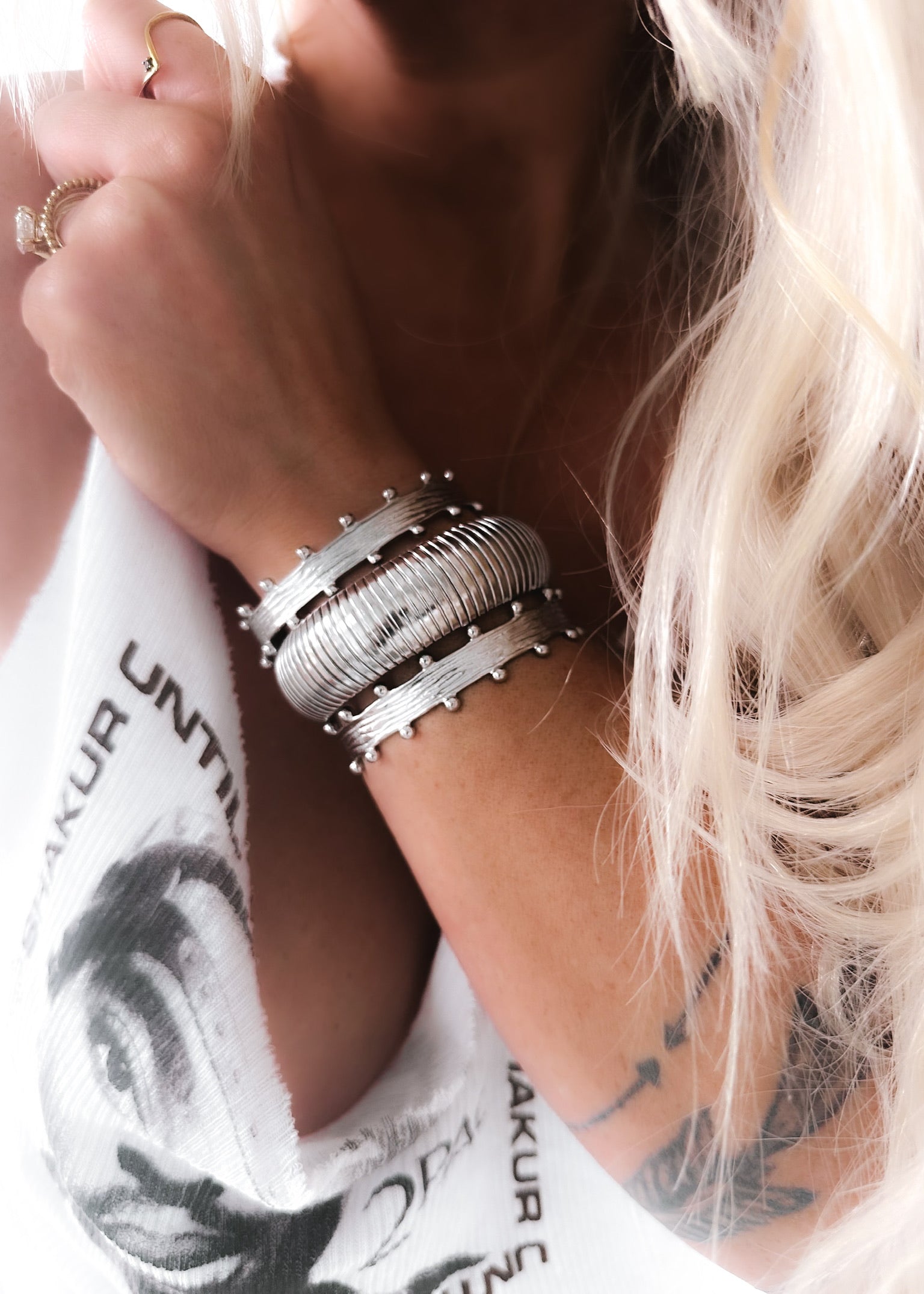 pebby-forevee-bracelet-silver-durani-water-resistant-bracelet-29587666894906_d1207fa0-4728-4662-afac-1a3781e9f511.jpg