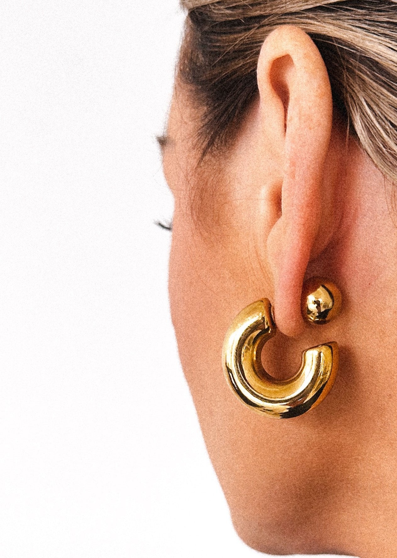 pebby-forevee-earring-gold-calliope-water-resistant-earring-30268630466618_767c5916-30ab-43f3-b21c-9c1982b259a5.jpg