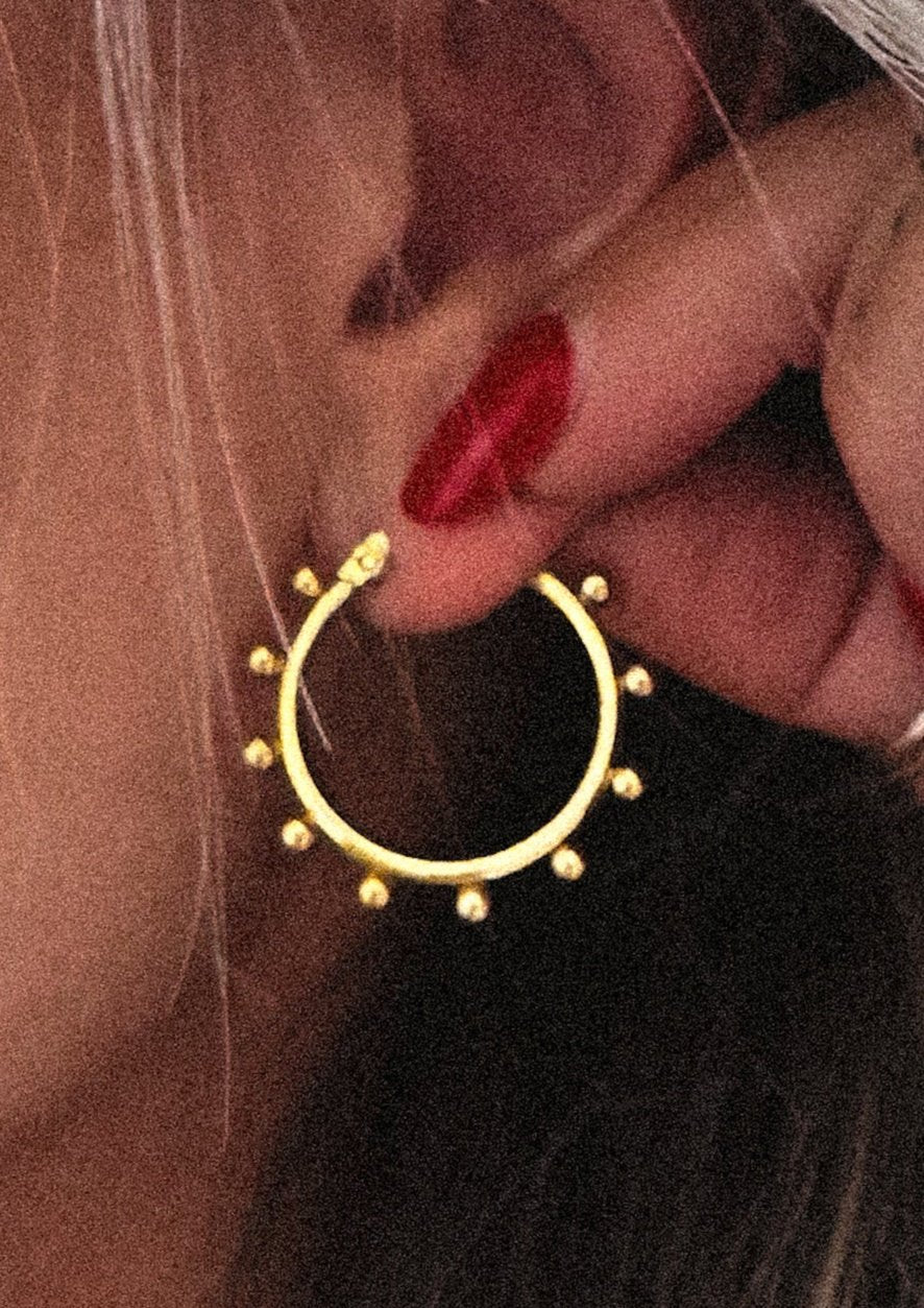 pebby-forevee-earring-gold-campbell-water-resistant-hoop-earrings-30267258044474_44538bd5-b9d4-4f4f-8b75-259277b70242.jpg