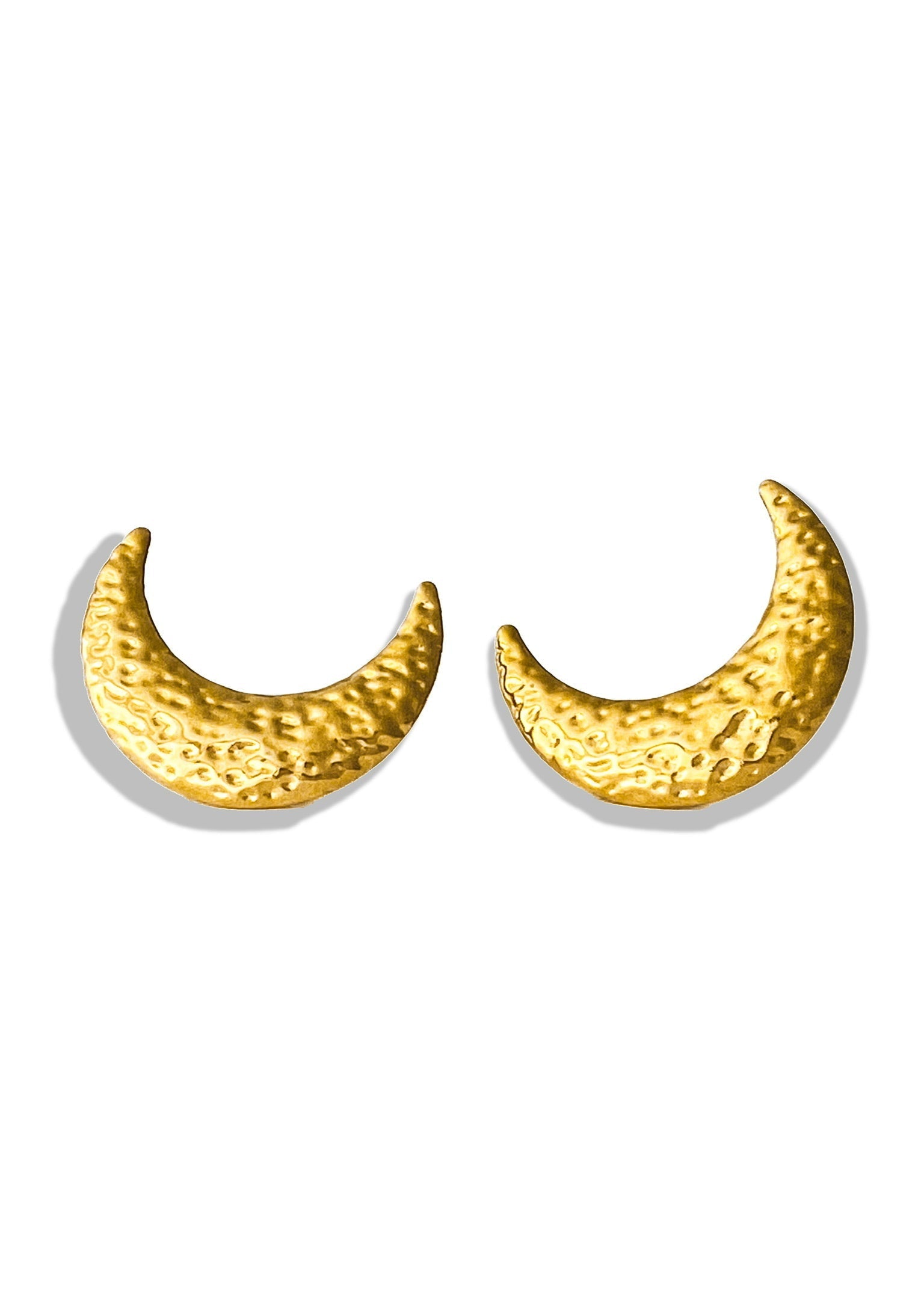 pebby-forevee-earring-gold-emery-water-resistant-earrings-30026938777658_fc5b114a-acfe-4e31-9d6d-d286c38a081b.jpg