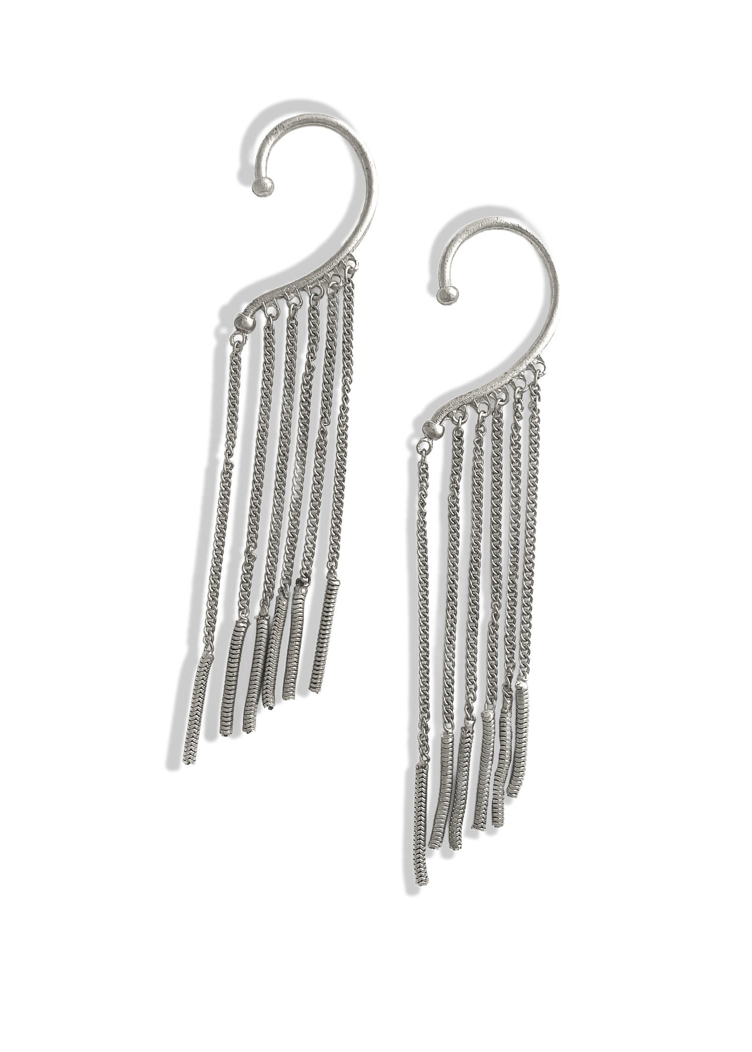 pebby-forevee-earring-silver-malia-ear-cuff-30355066978362_63e3bf75-b9aa-4163-866f-7f9c53e68cfc.jpg