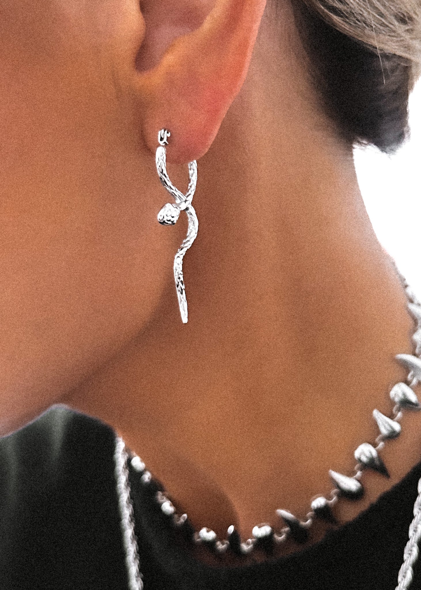 pebby-forevee-earring-silver-serpentine-water-resistant-earring-30268520661050_1a4d7e4c-06ce-4554-b799-78bc1ed20dc7.jpg