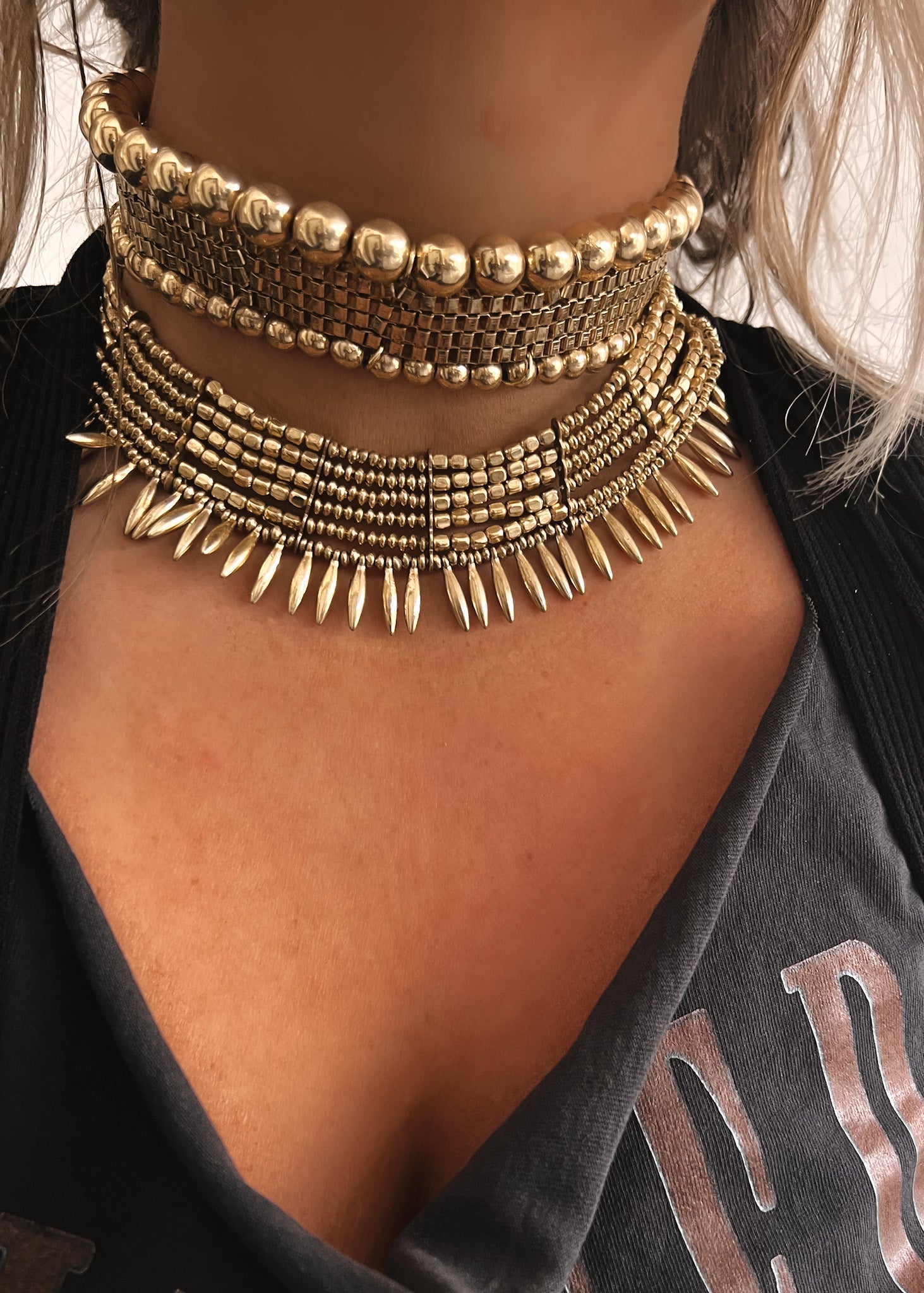 pebby-forevee-necklace-gold-impasse-choker-necklace-28530306678842_5ebfc893-c3f4-4b34-bc9e-ab31486ea1db.jpg