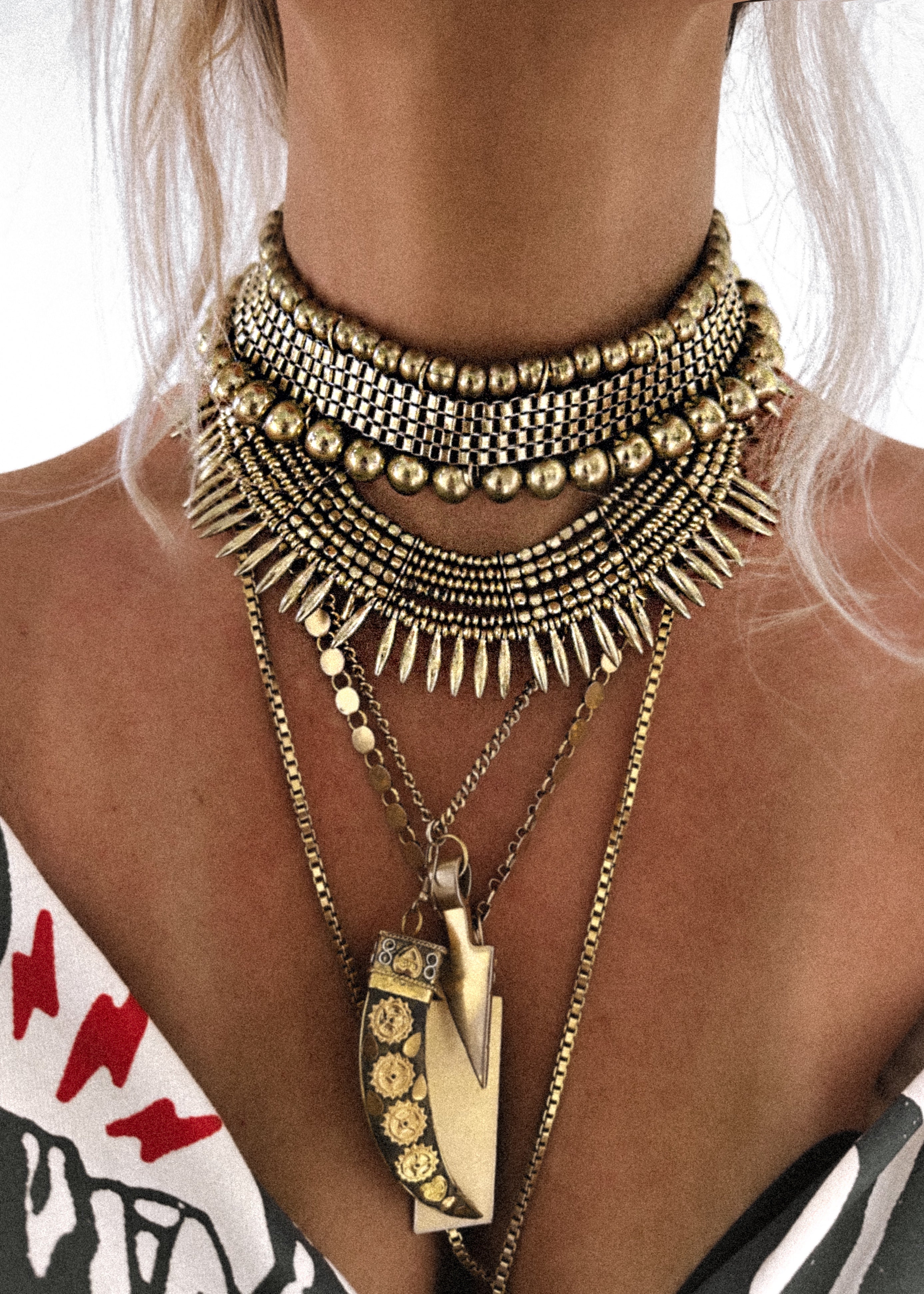 pebby-forevee-necklace-gold-impasse-statement-choker-necklace-30185197699130_b6fe2971-c7e5-4c6d-97c8-a4f1859327a3.jpg