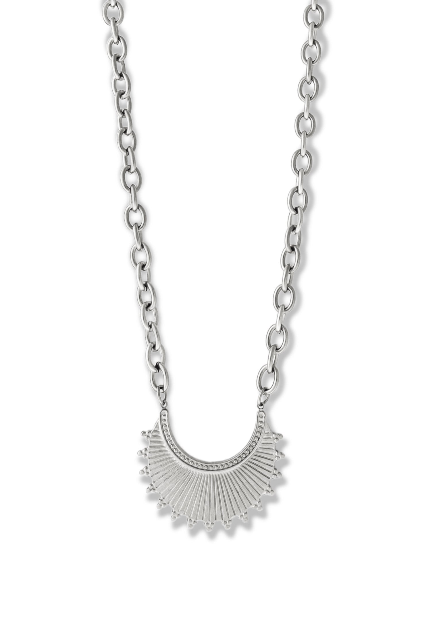 pebby-forevee-necklace-silver-luna-water-resistant-necklace-30199241736250_af129d7a-2149-432a-993c-286bc2fc5cf5.jpg