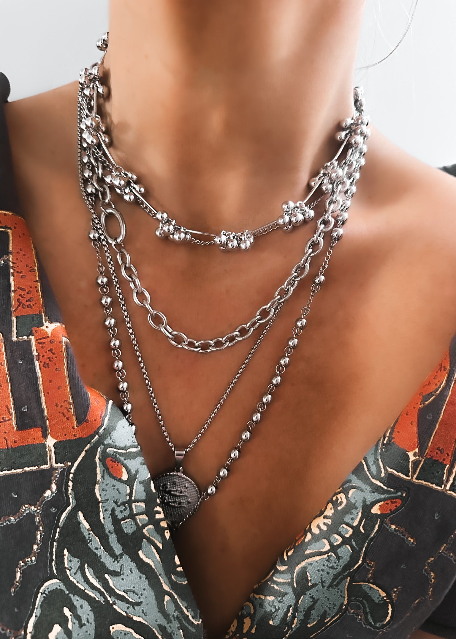 pebby-forevee-necklace-silver-roll-call-statement-necklace-30154941530170_51f56127-0448-442e-9174-e20466f77647.jpg