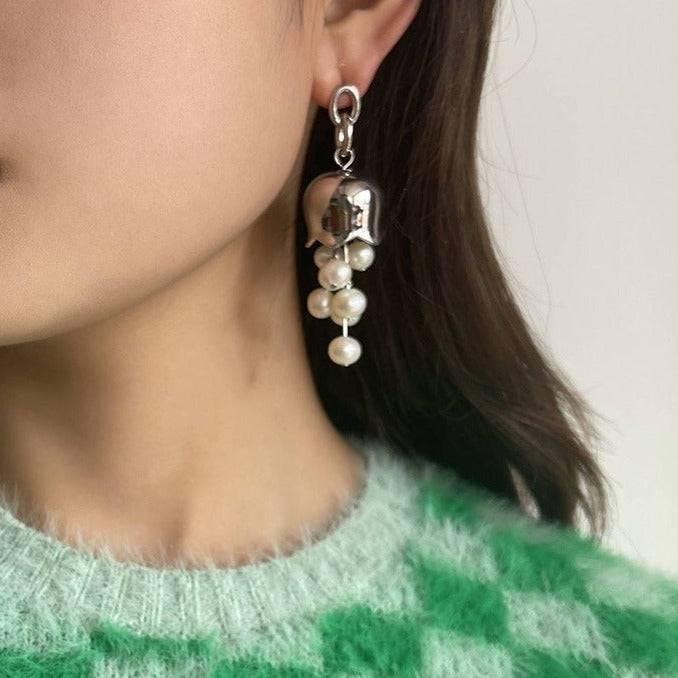 Lily of the valley pearl earrings