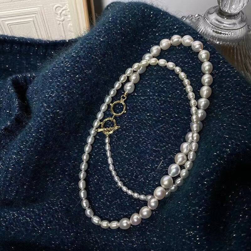 Graduated OT Lock Pearls Necklace