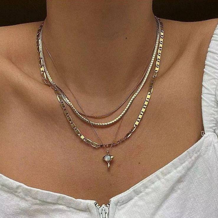 qd-necklaces-opal-gold-chain-necklace-36626621825257_17806147-431b-4ebb-9685-4de723ffb72f.jpg