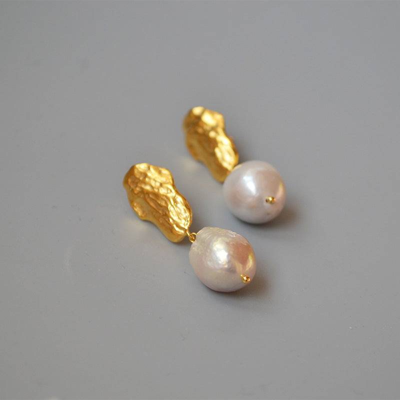 qdml-earrings-long-drop-gold-baroque-pearl-earrings-36626781667561_1bba68b4-1f56-49d4-9e3c-b24d8c7a79b8.jpg