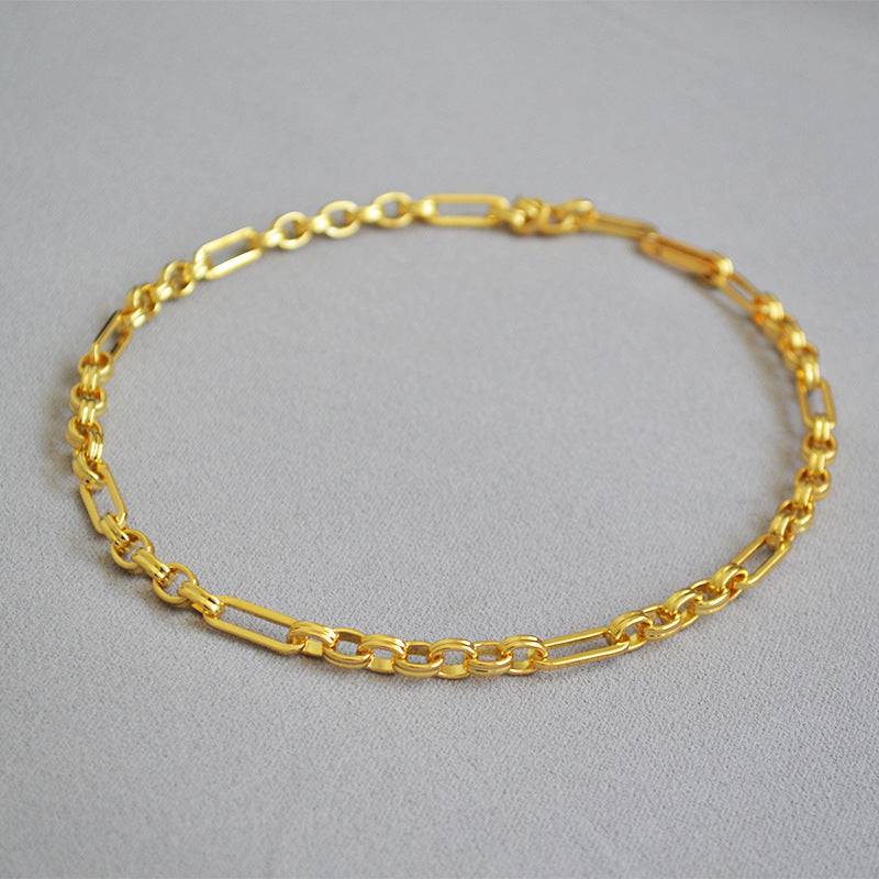 qdmy-necklaces-gold-modern-interlocking-gold-chain-necklace-36626682970345_9dd16277-4313-4c7c-9743-d90a2091f06d.jpg