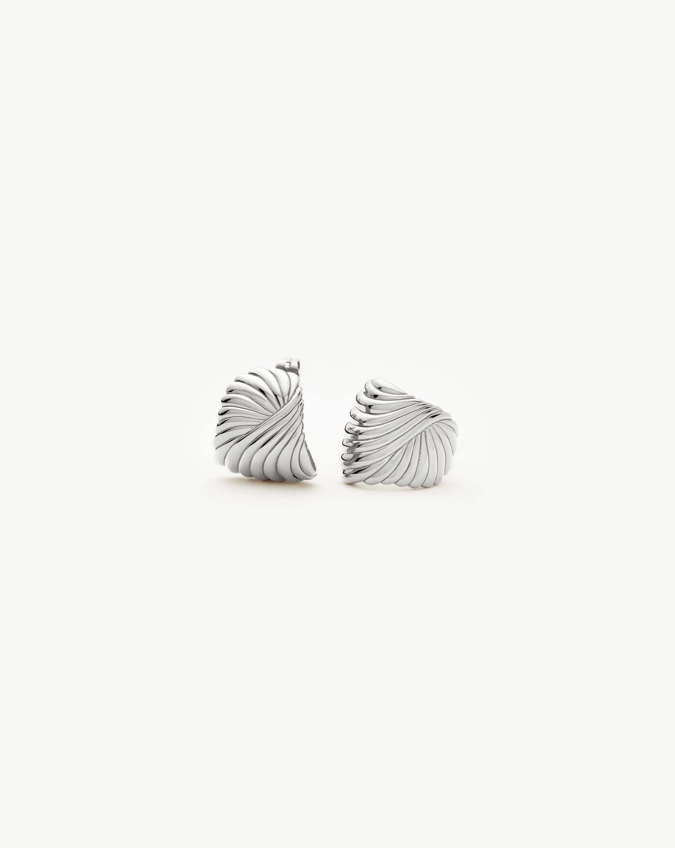 ripple-stud-earrings-silver-plated-earrings-missoma-102994_d311c96c-2a81-4834-be5b-4ce3fc07d7cb.jpg