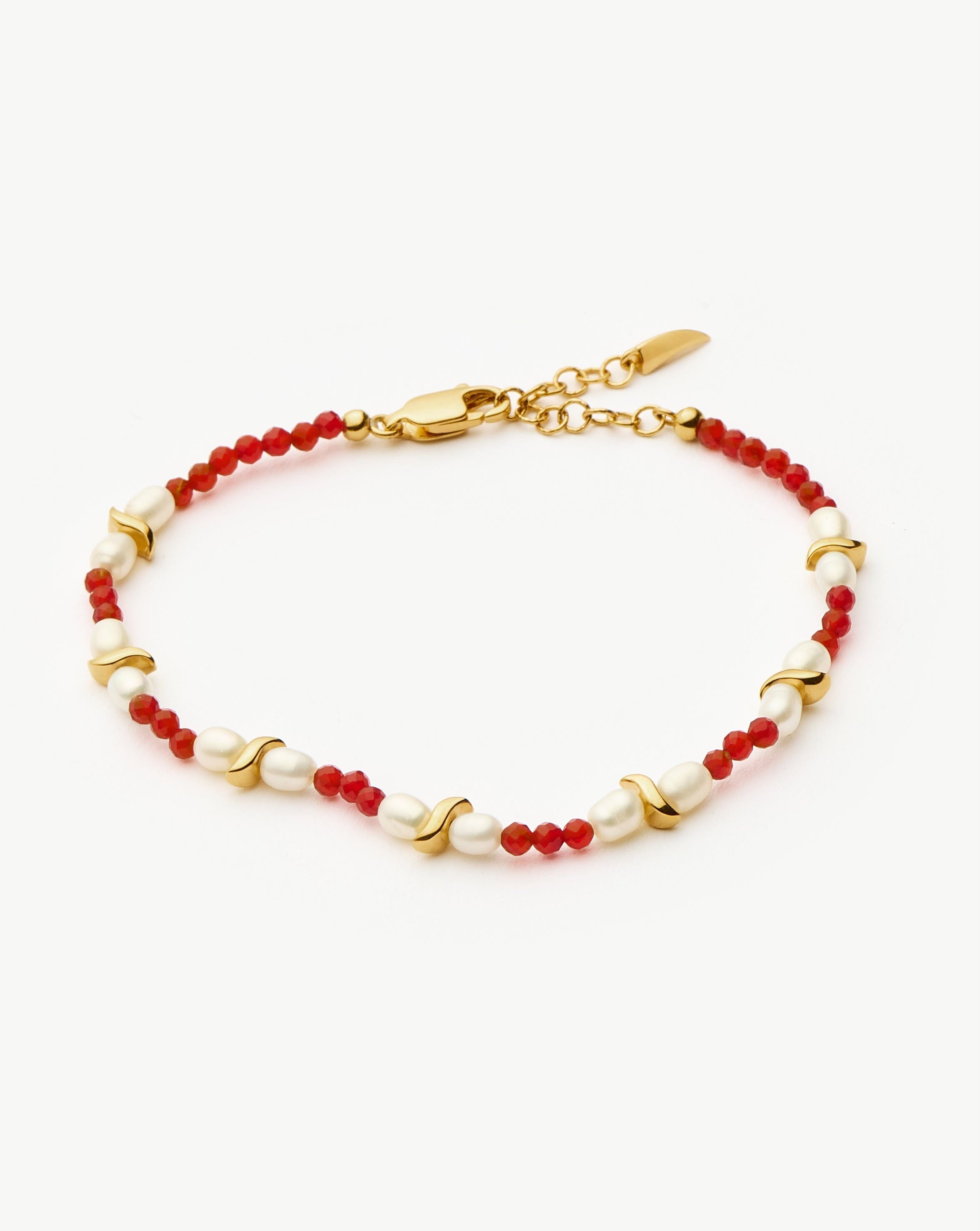 savi-seed-pearl-beaded-bracelet-red-quartz-pearl-bracelets-missoma-518867_22f74404-62a6-4d44-99ab-519209dc7808.jpg