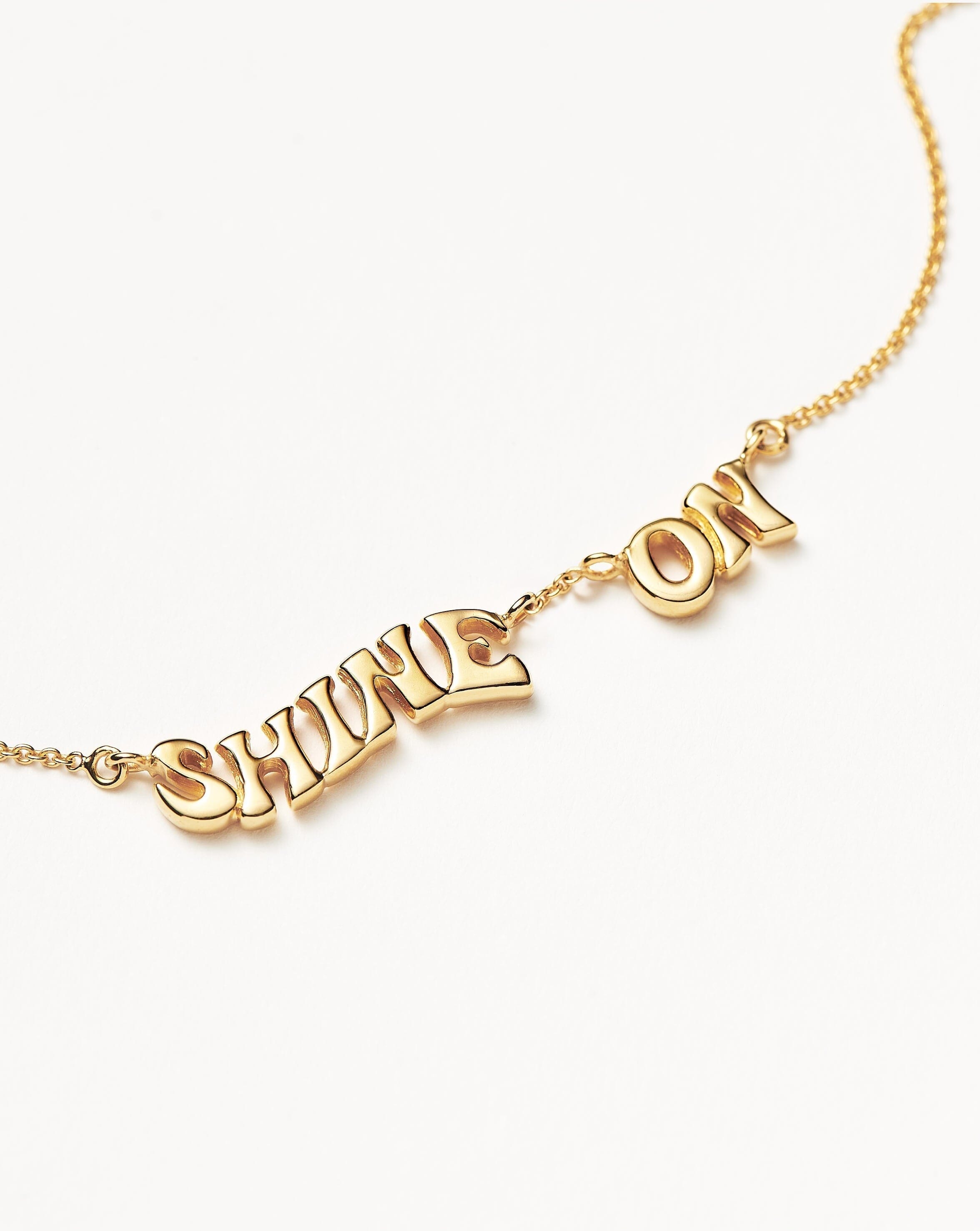 Shine On Pendant Chain Necklace