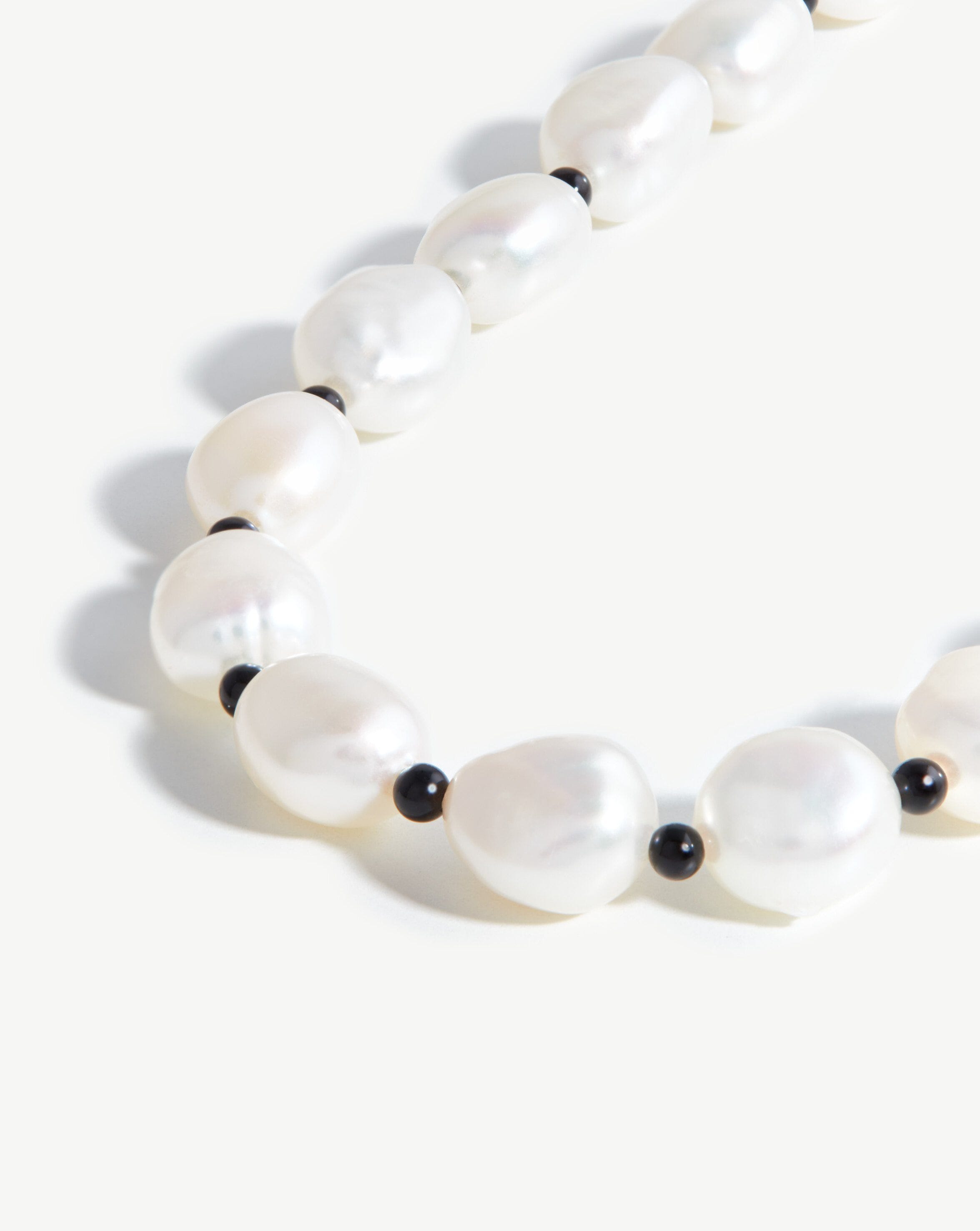 Short Pearl Beaded Gemstone Necklace