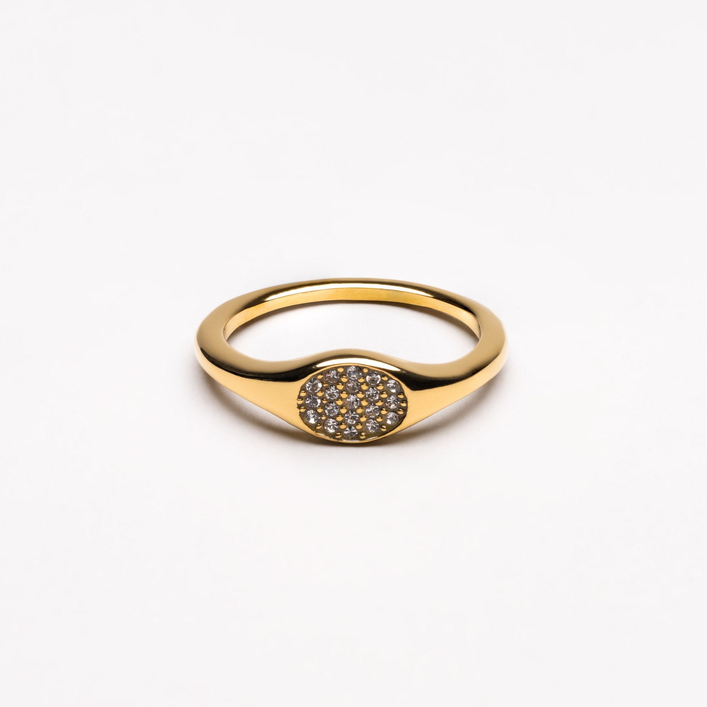 sparkling-signet-ring_f1757e24-0787-4e0c-bdeb-faaaa438c19d.jpg