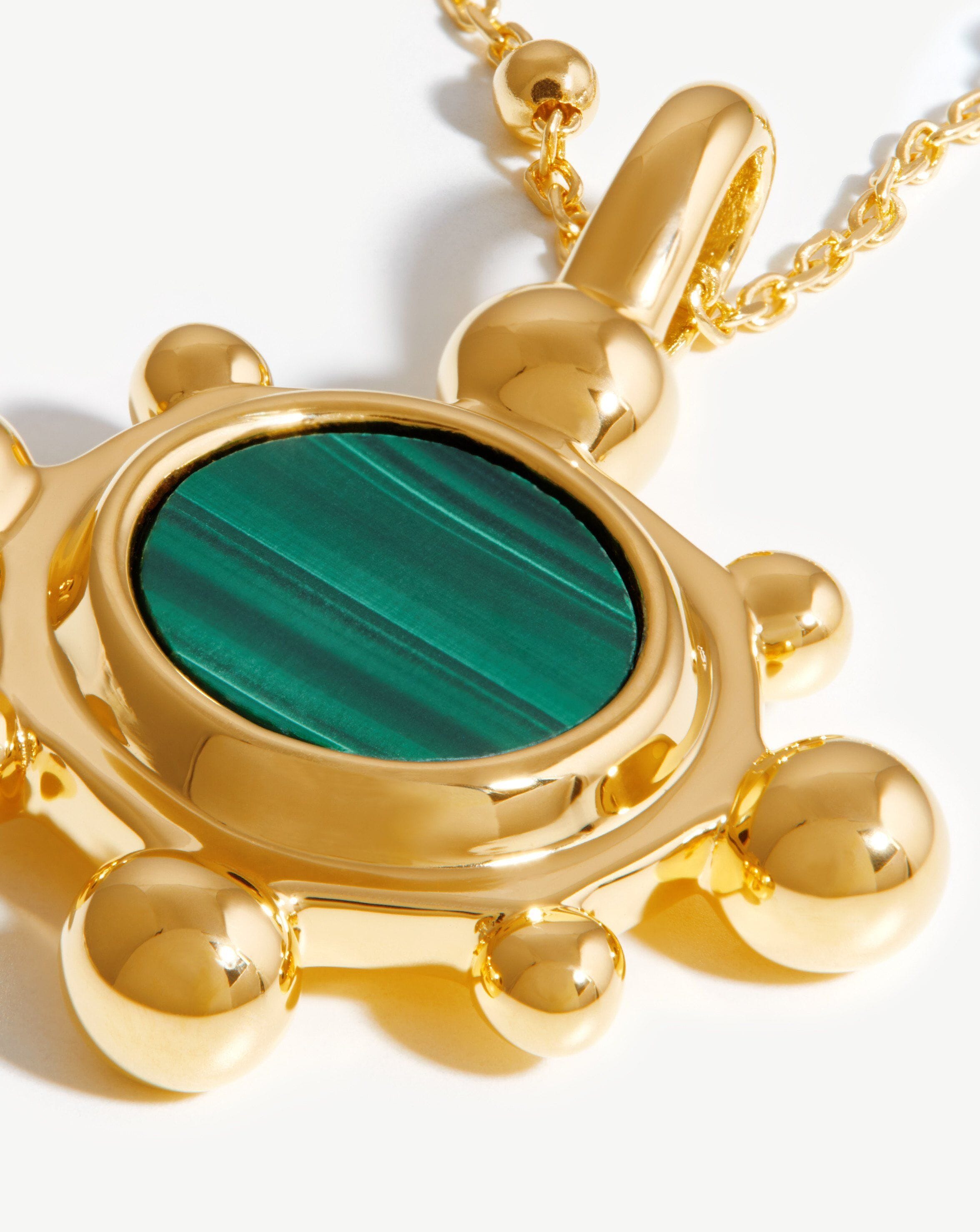 sphere-round-pendant-necklace-18ct-gold-platedmalachite-necklaces-missoma-282663_5e7936de-18dc-4718-8580-03d1808b3c1f.jpg