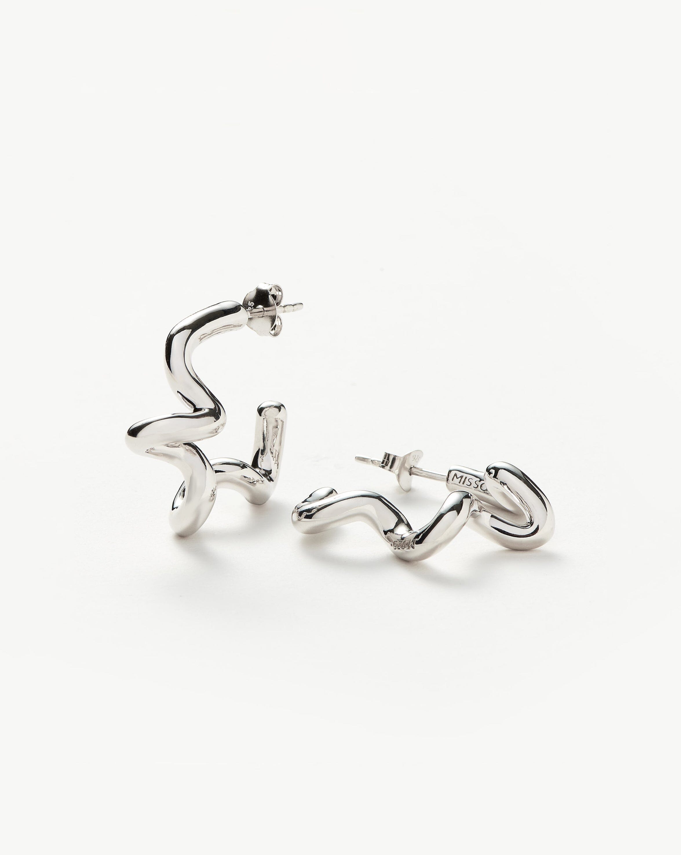 squiggle-medium-hoop-earrings-sterling-silver-earrings-missoma-420562_1607c31e-9cc7-4e3e-9ead-506cc4fdd0d9.jpg