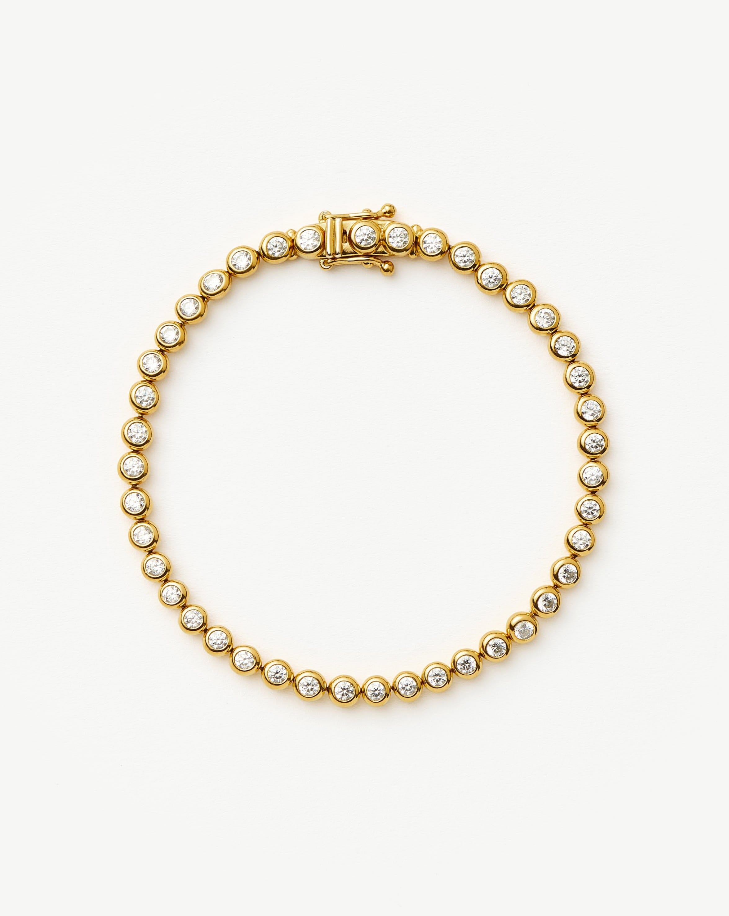 tennis-round-bracelet-18k-gold-vermeil-cubic-zirconia-bracelets-missoma-378557_c3fbc5d5-8240-4429-93d8-90ec89a3eb87.jpg