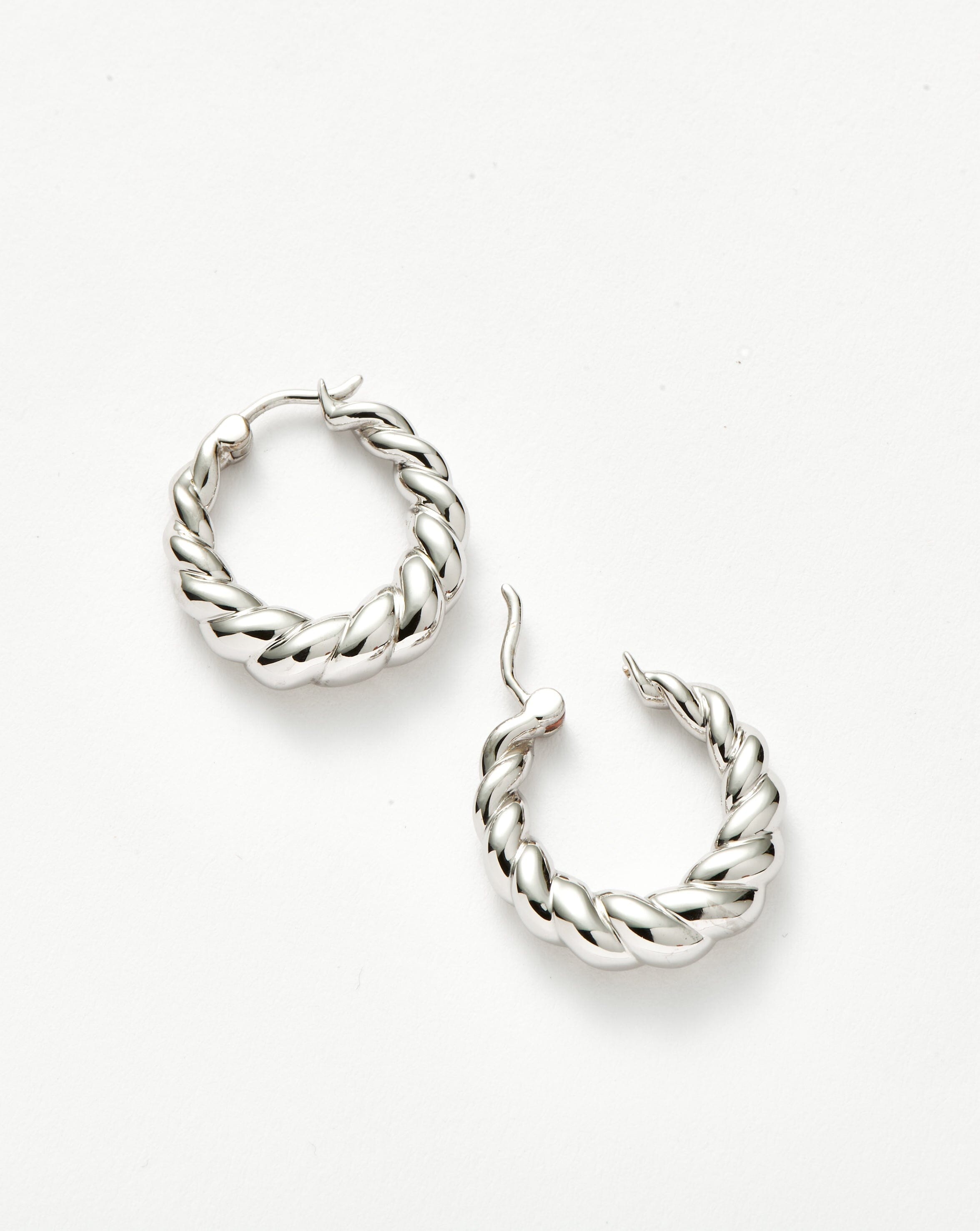 Twisted Tidal Medium Hoop Earrings | Rhodium Plating on Brass