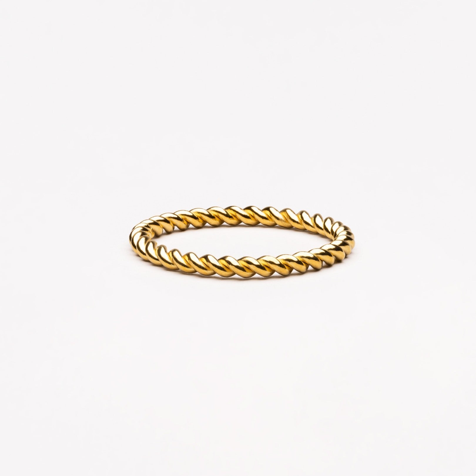 twisted_ring_18f1e183-9559-400b-a144-4ce30ca951ad.jpg