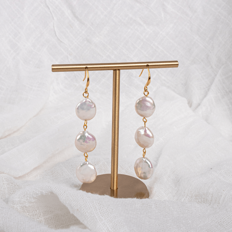 vera-earrings-three-button-baroque-pearl-earrings-29610170646660_1_494eb0dd-5ee1-4c4d-a5aa-04f5309fbf50.png