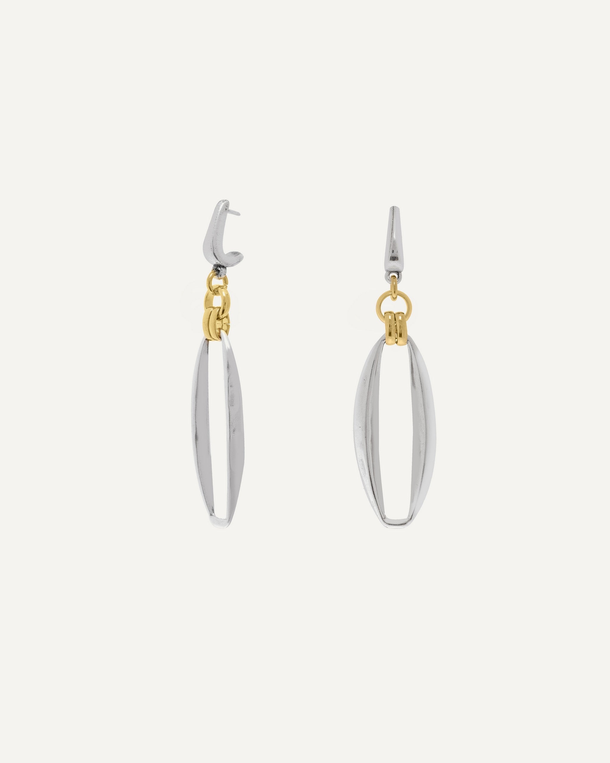 vidda-jewelry-earrings-pura-02049920_40d68dd2-d4a4-43ea-90a9-347e8f0fdc5b.jpg