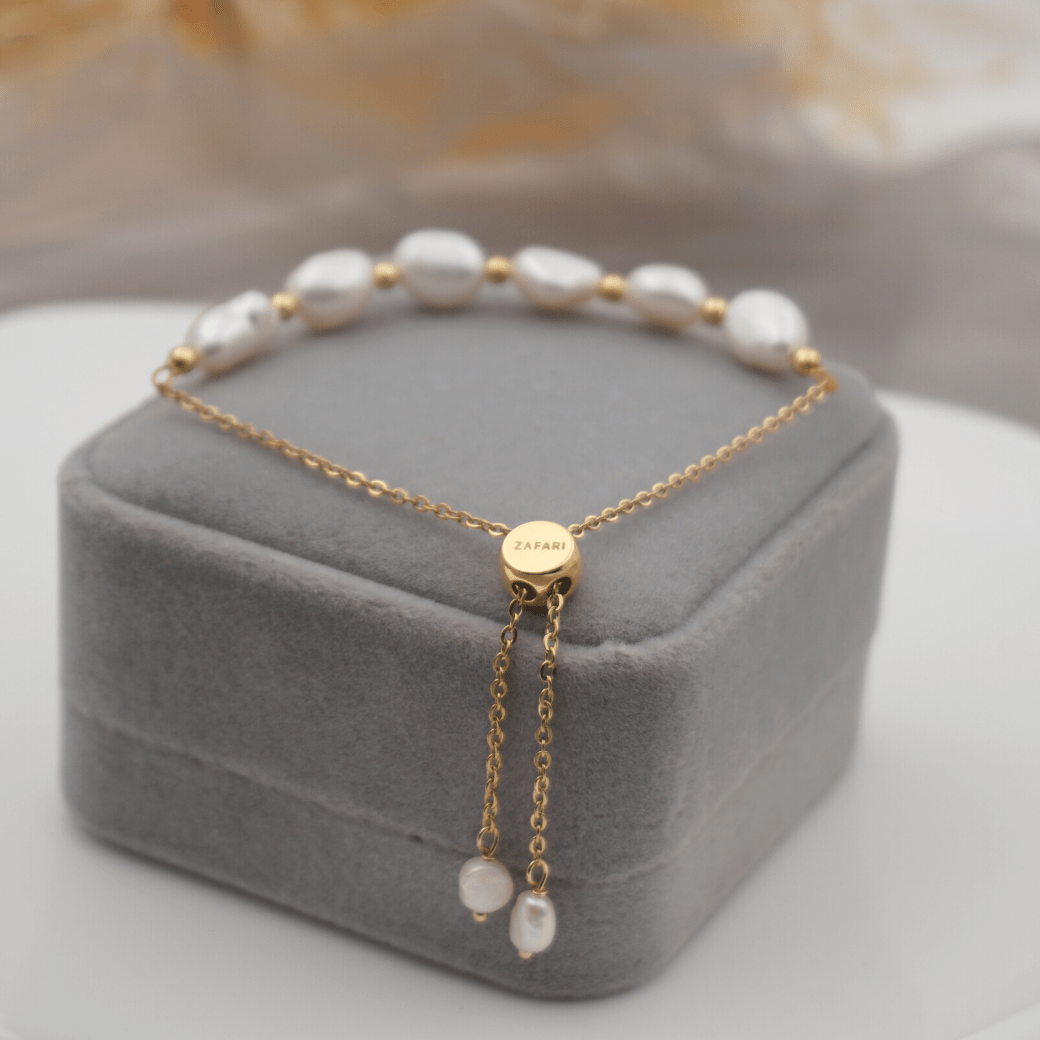 wh-bracelets-luna-luxe-pearl-bolo-bracelet-36626415878377_9e376c32-5f09-451d-99a2-b3970679d990.png