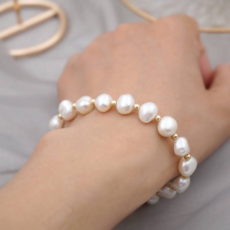 wh-bracelets-teresa-pearl-bracelet-36626290442473_24bc0e39-d93a-4a63-ab7d-1e39122e7ae7.jpg