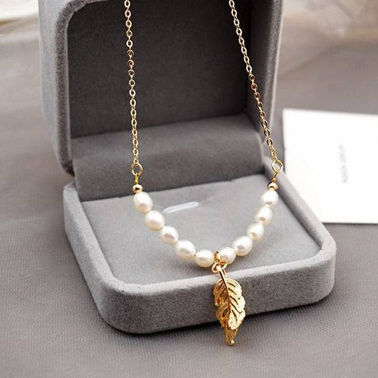 wh-necklaces-lecie-pendant-pearl-necklace-36626271240425_ac7fafdc-e8e5-433c-b5f4-e63ee8f3e230.jpg