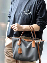 EmTote Shoulder Bag Grey