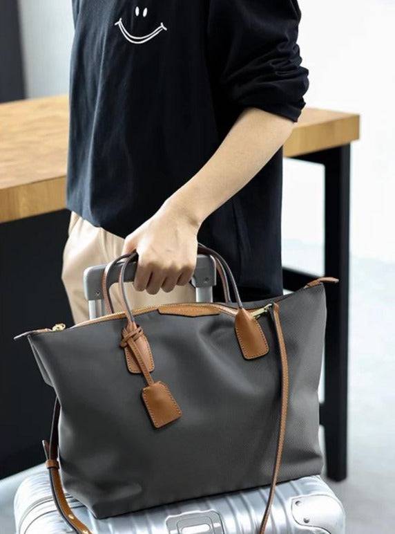 EmTote Shoulder Bag Grey