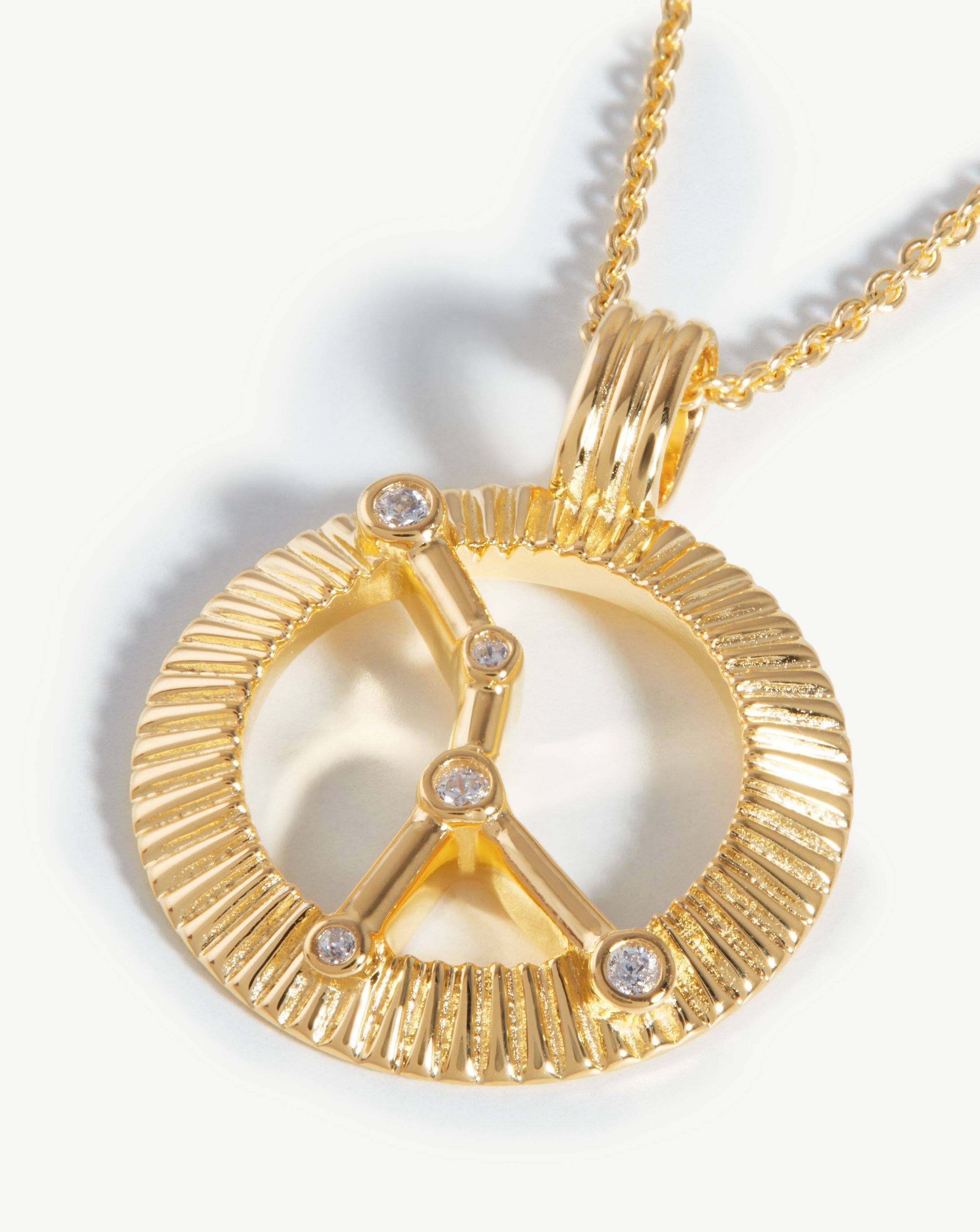 zodiac-constellation-pendant-necklace-cancer-18ct-gold-plated-vermeilcancer-necklaces-missoma-653662_133fba9b-054f-4fc7-a547-994f7c8f13de.jpg